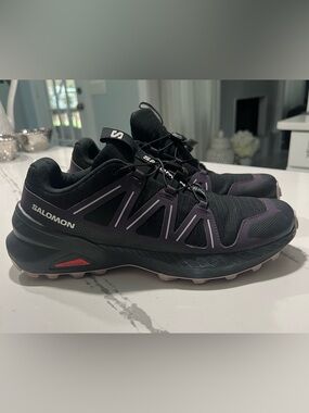 Salomon Speedcross Peak All Terrain Contagrip Outsole Quicklace women’s size 9.5